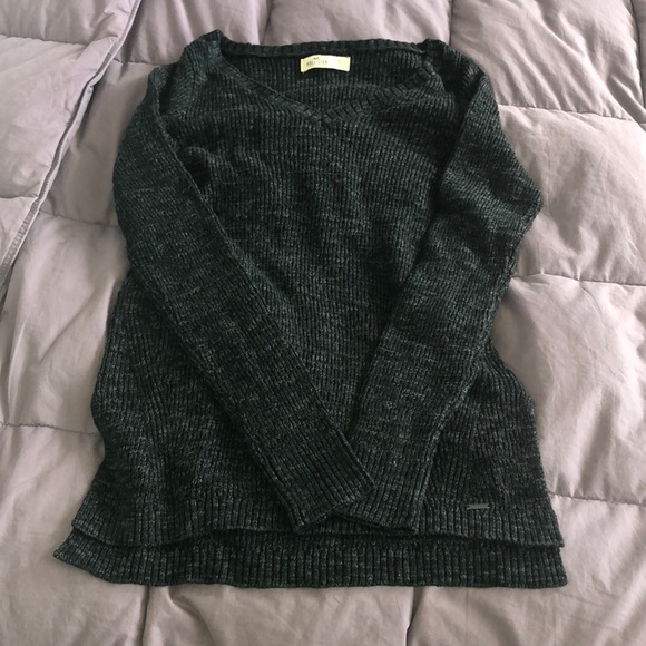 Hollister Sweater - Picture 2 of 5